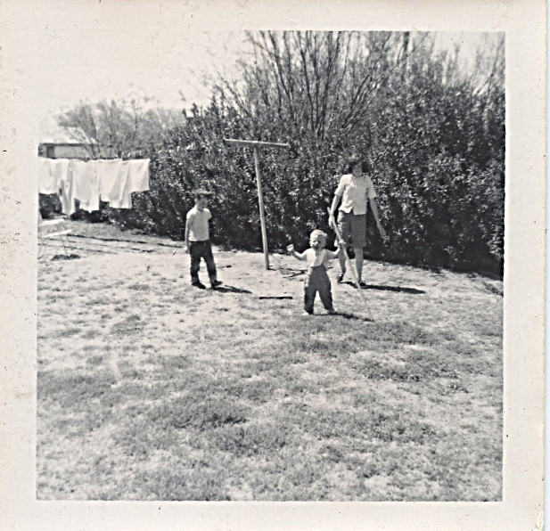 1966 Hawthorne St in Tucson - Cindy, Dave and Steve -- First Steps!  Happy boy