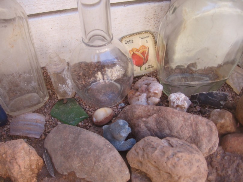 07052012MoreGarden 033 More - along the goat pen fence - designed especially to keep rainwater from splashing mud up on my new white fence paint!