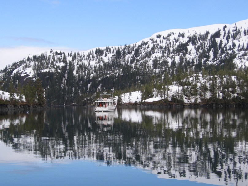 06 2013 alaska room 7 in reflection